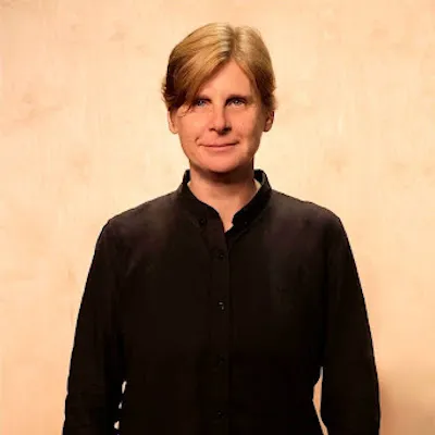 Leigh Fondakowski