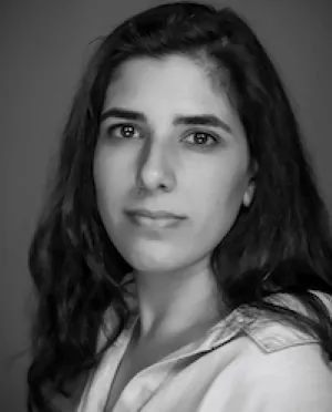 Headshot of Barbara Cigarroa