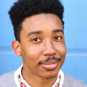 Dezi Tibb's headshot