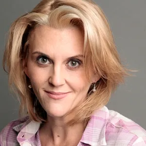 Meghan Daum headshot