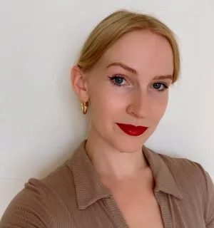 Emily Johnson headshot