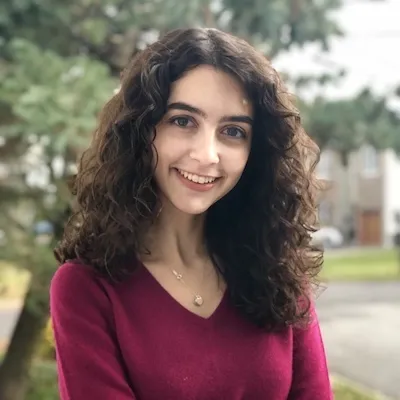 Nicole Saldarriaga headshot