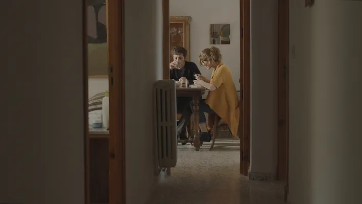 Still from Ese verano nos quedamos en casa