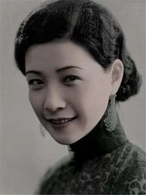 Headshot of Chinese Actress Ruan Lingyu.