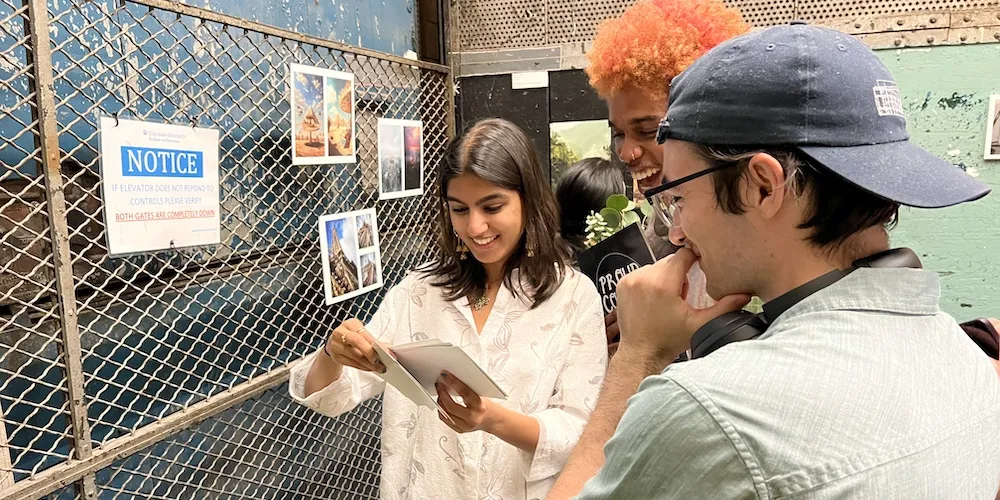  Columbia College students view artwork. 