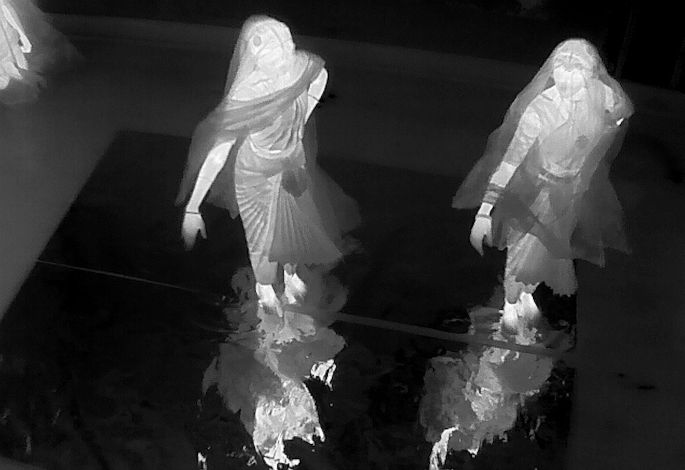Two dancers captured using thermal imaging